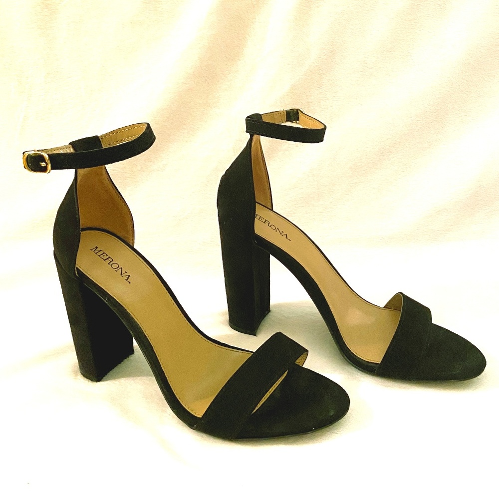 Black Suede Heel Pumps